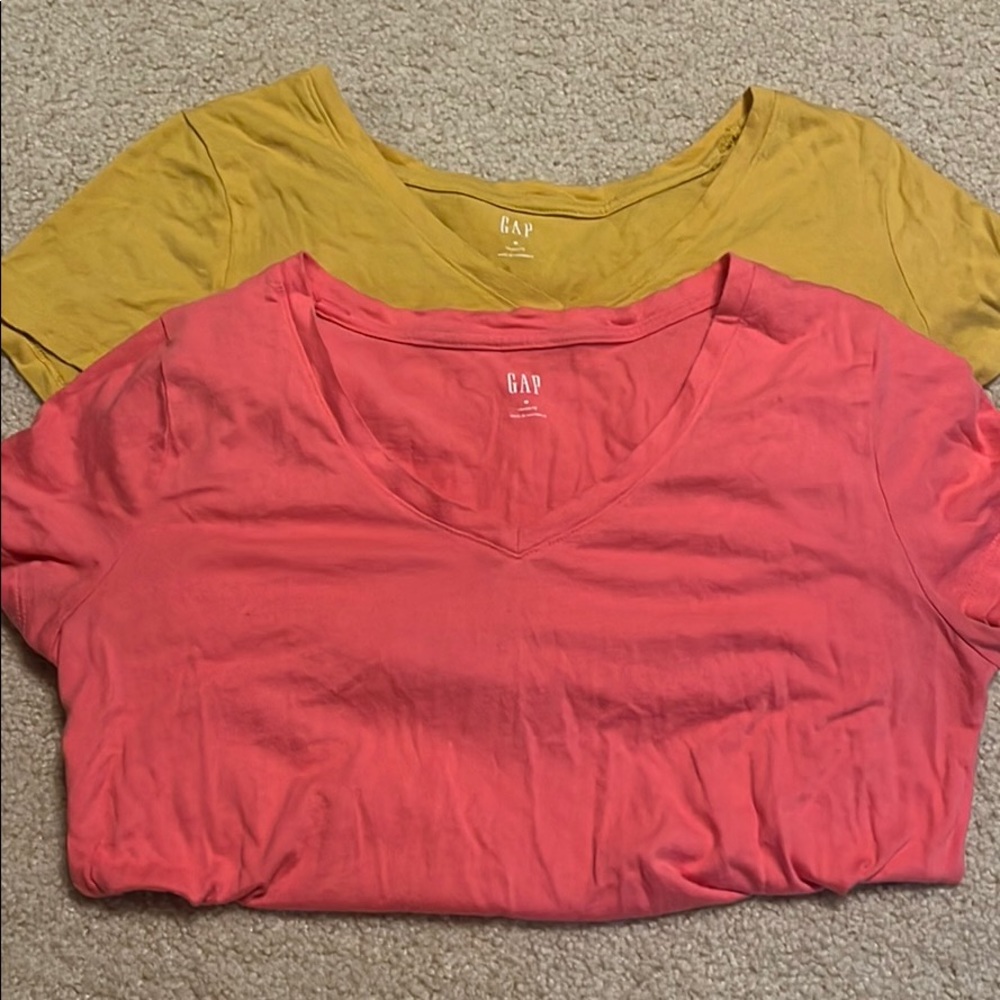 M Gap short sleeve shirts
